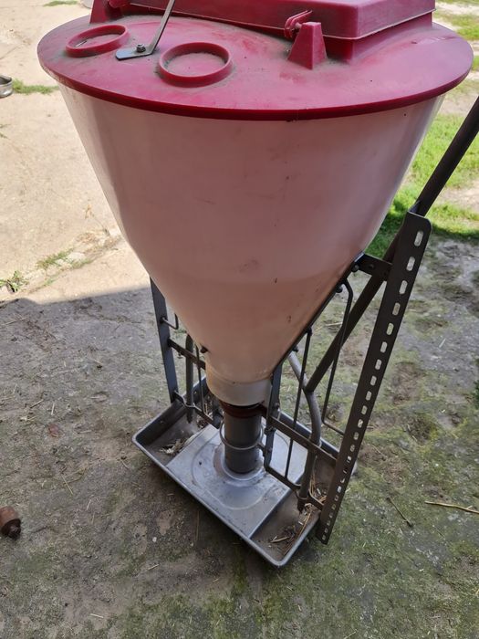 Automat paszowy dla tuczników