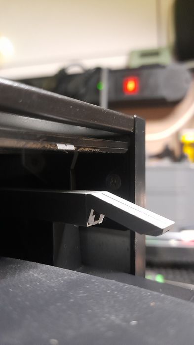 Gira discos Toshiba Tangencial