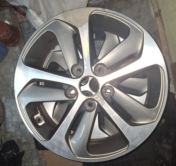 Alufelgi 16" Hyundai i30 + dekielki