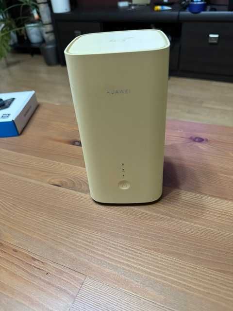Huawei CPE Pro 2 5G router+modem 5G / LTE / WIFI 6