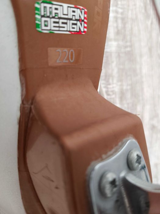 Łyżwy figurowe Risport Venus 220