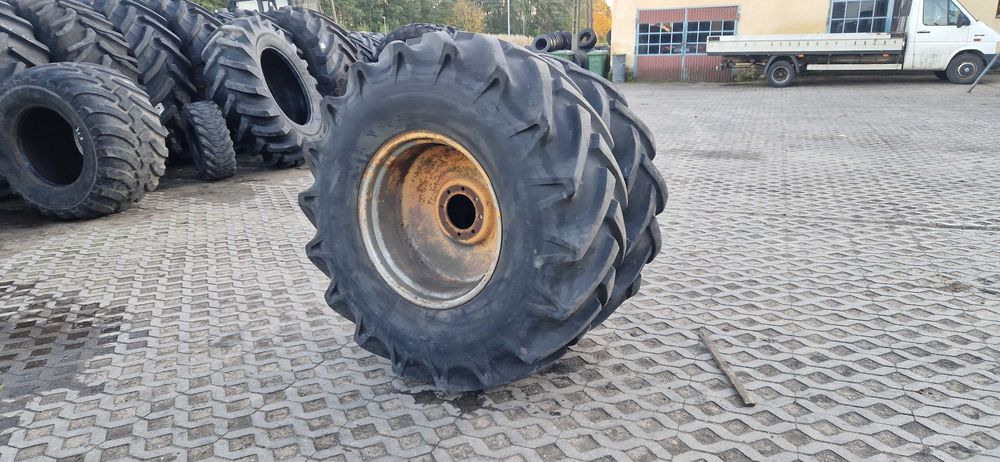 18.4/15-26, 18.4-26, 18.r26, 480/80r26 Continental Dunlop