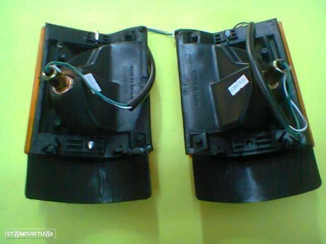 farolim pisca frente Mitsubishi Canter Fe331 Fe444 1991-1996 (novos)