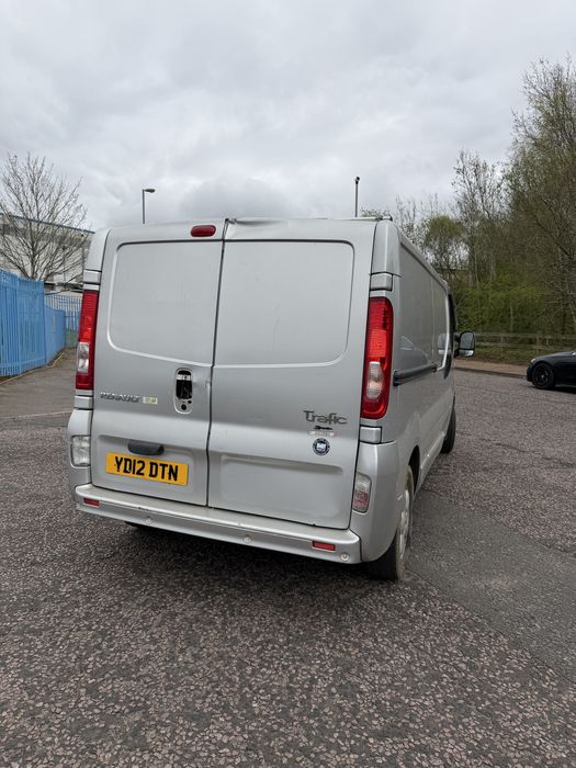 renault traffic 2.0 2012