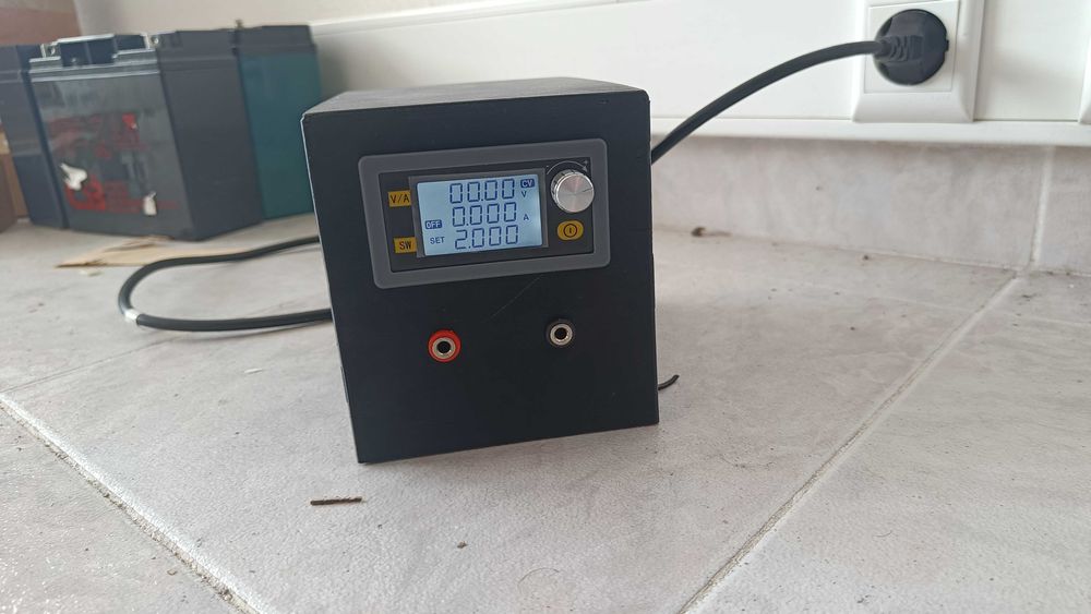 Adjustable Bench/Laboratory DC Power Supply479965117364326402