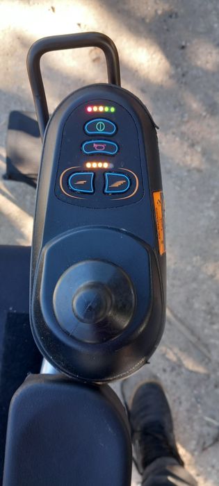 Cadeira de rodas eléctrica Mobi ( Stannah)