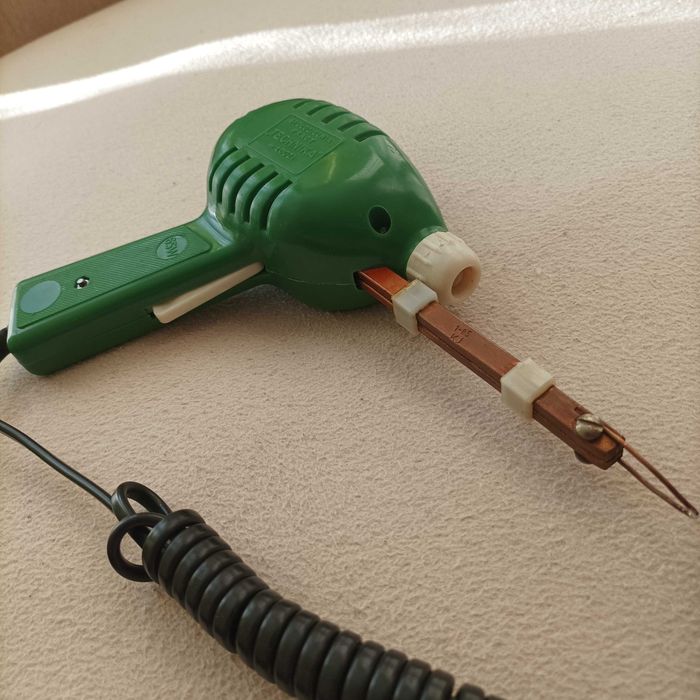 Polska lutownica transformatorowa Lutola 2A 65W TECHNIKA Łódź z PRL-u