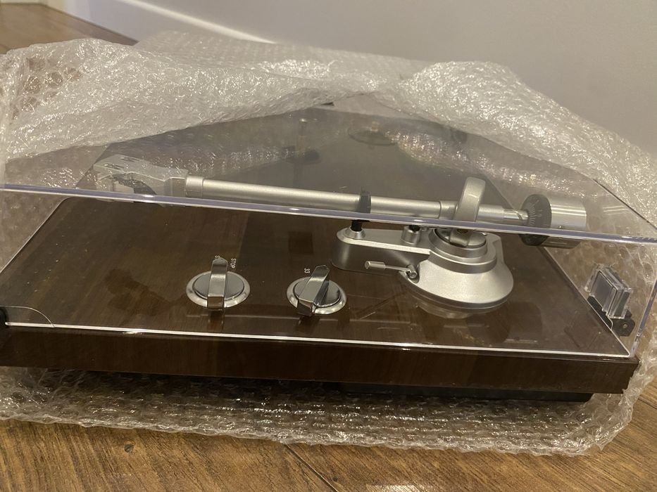 Gramofon HP H0056