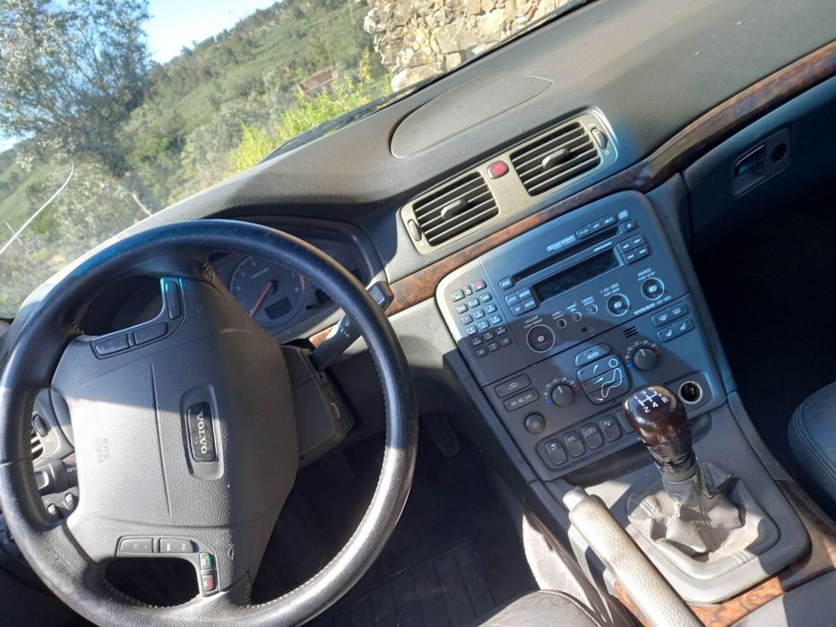 Para peças Volvo S80 T5 ano1998 boa mecânica 226 cavalos