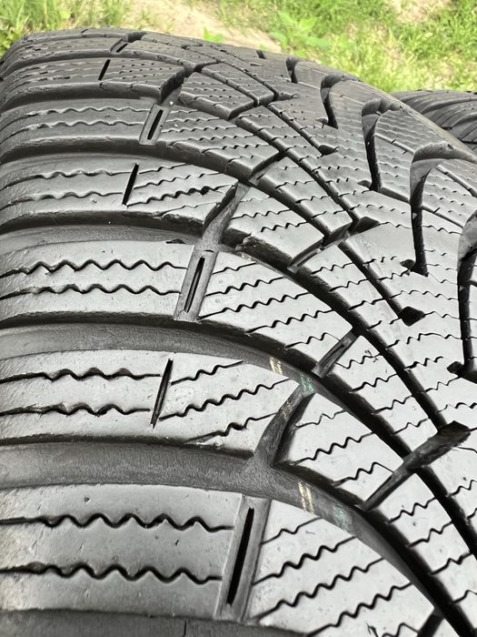 205 55 r16 Good Year UltraGrip 9