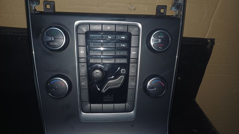 Panel klimatyzacji climatronic ramka volvo v60 l 10-13