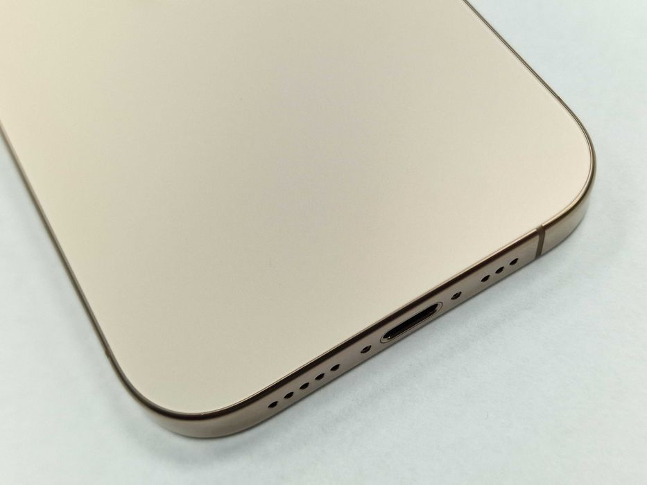 Iphone 16 PRO 128GB/ Desert Titanium/ A3293/ BAT 93%/ Grade A + ładow