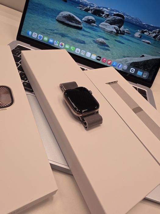 Apple Watch 10 42mm titanium