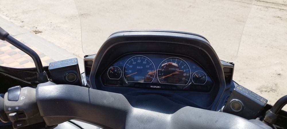 Скутер Suzuki SkyWave 250 2004рік