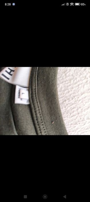 Oliwkowa bluza z bufiastymi rekawami Cieniutka Khaki
L/40