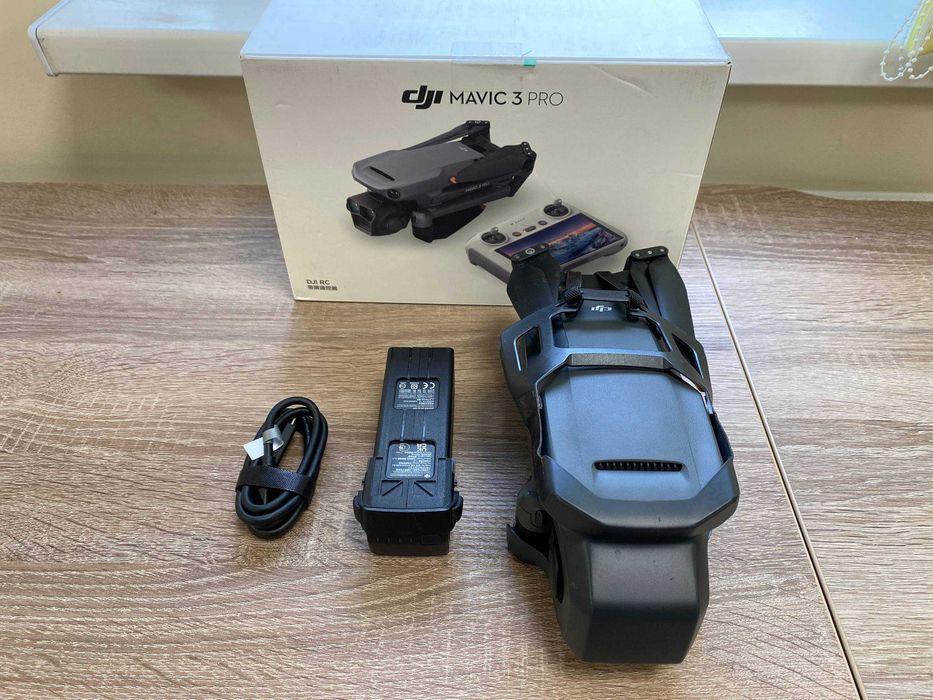 Квадрокоптер DJI Mavic 3 Pro Б/У | З акаунтом | Прив'язаний до пульта | Обмеження для польотів знят