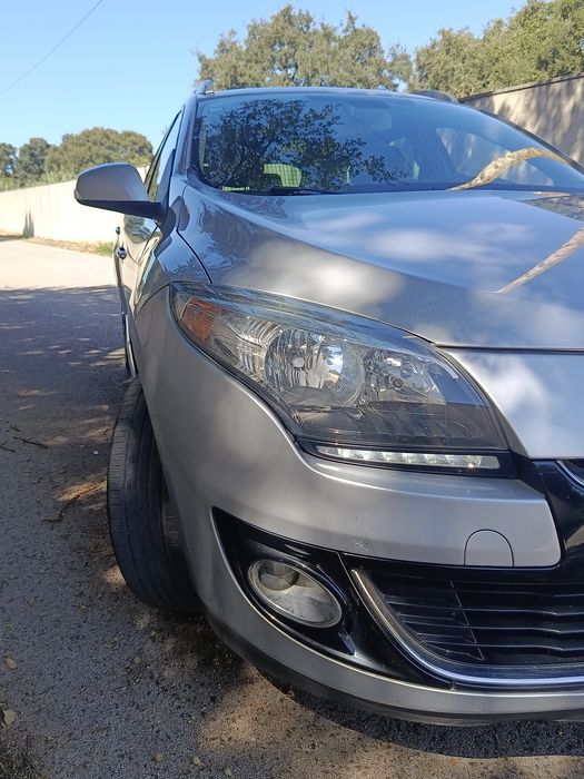 Renault Megane station EXCELENTE foto 2