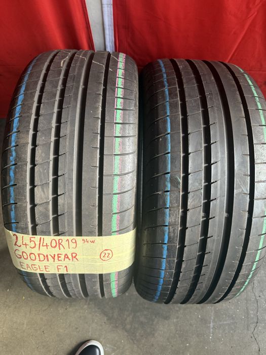 Pneus 245/40/19 Goodiyear Como novos