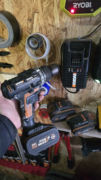 A parafusadora worx 3 baterias + carregador