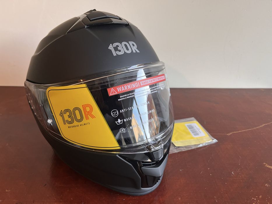 Capacete 130R Kashima Matt Black - Tamanho S