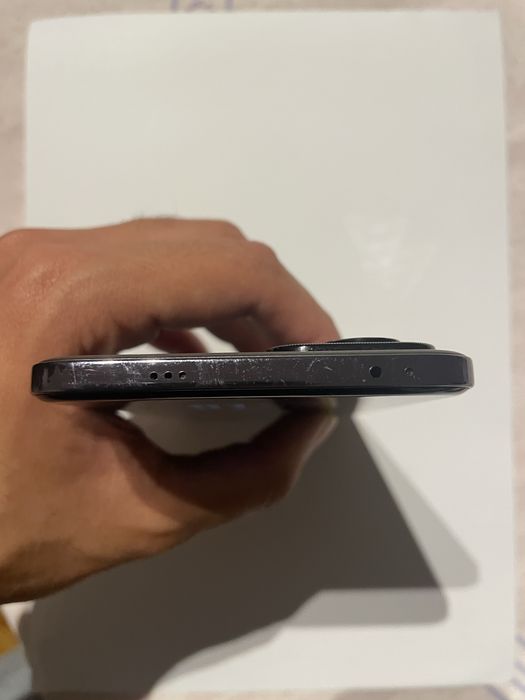 Oppo Reno 12 Pro 5G (12Gb RAM / 512 GB Armazenamento)