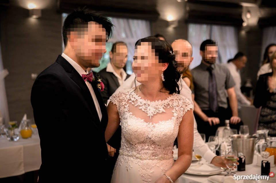 Koronkowa suknia ślubna 36/38 odkryte plecy