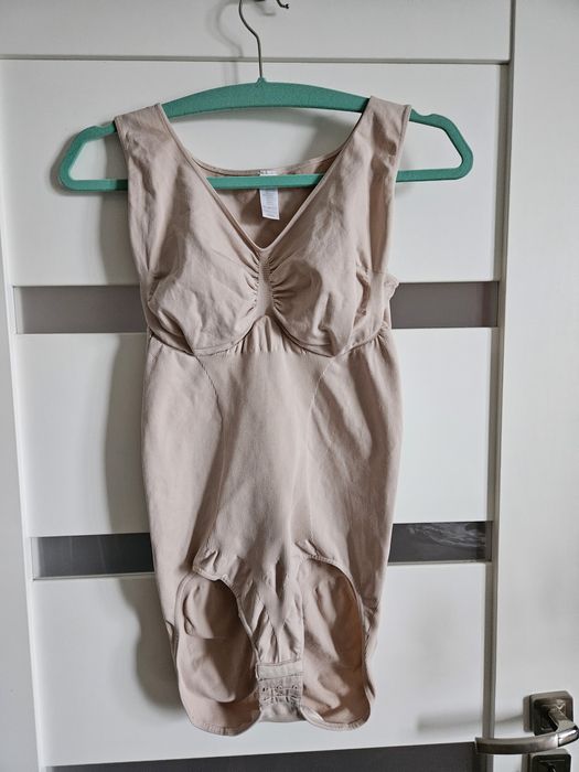 Body wyszczuplające  beżowe r 46 48