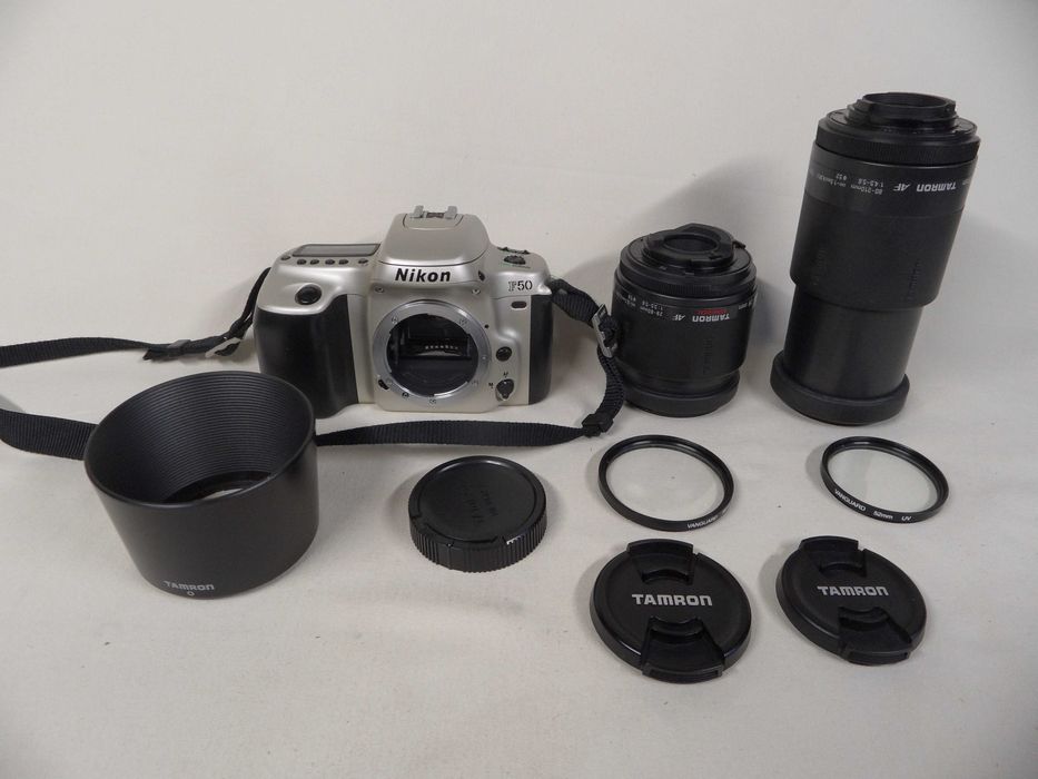 Nikon F50 + 2 obiektywy i dodatki
