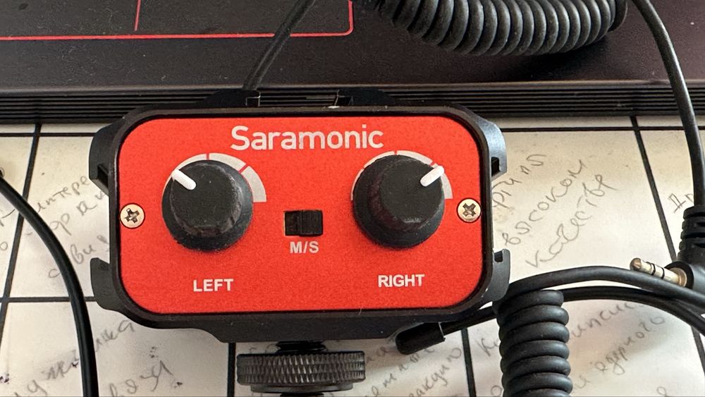 Zestaw profesjonalnych  mikrofonów bezprzewodowych Saramonic Uw mic9