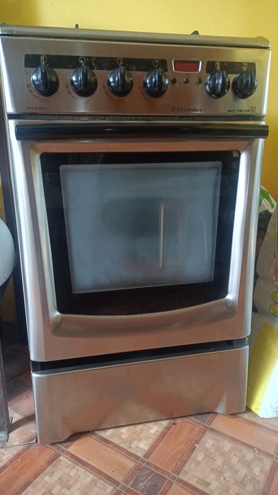Kuchenka gazowo-elektryczna Electrolux EKK 5016X (Inox) – Sprawna