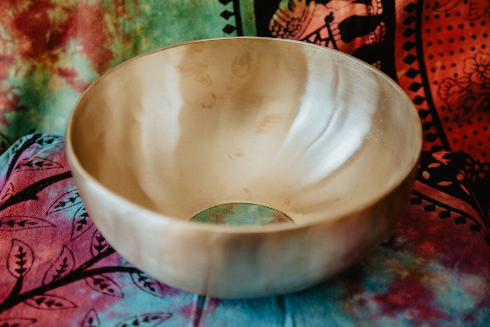 Taças tibetanas de vários tamanhos, feitios e formação