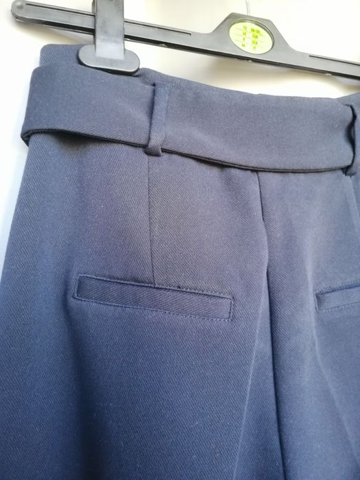 Calças elegantes azul marinho Mango