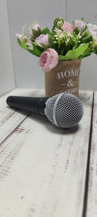 Микрофон SHURE SM 48, состояние нового.