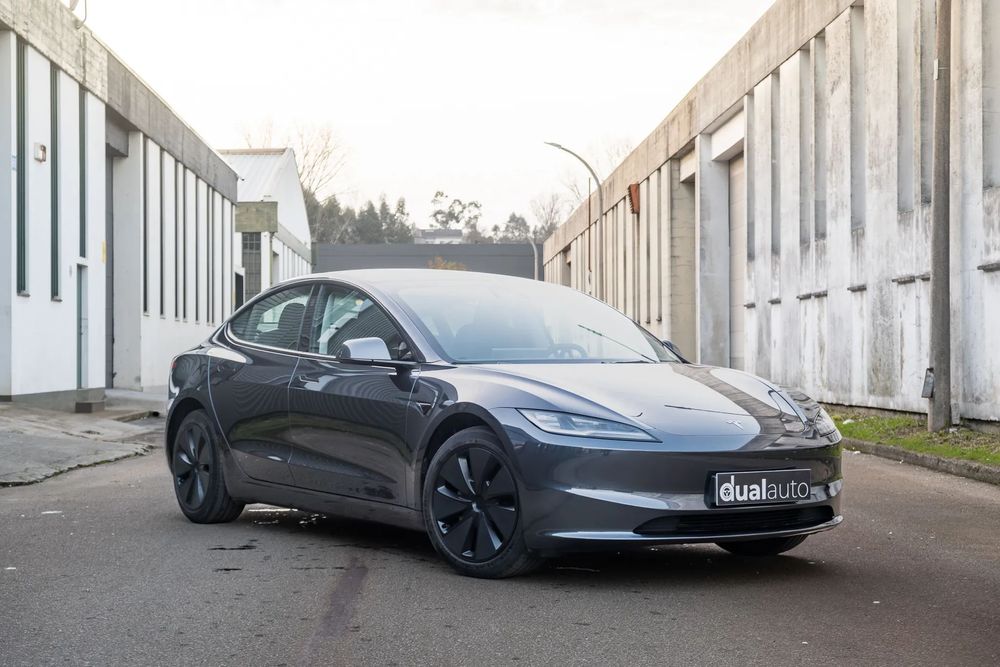 Tesla Model 3 Long Range Tração Integral Premium