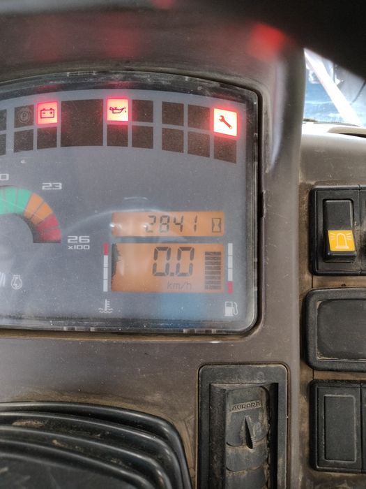 Ciągniki Renault Ares 610RZ z ladowaczem