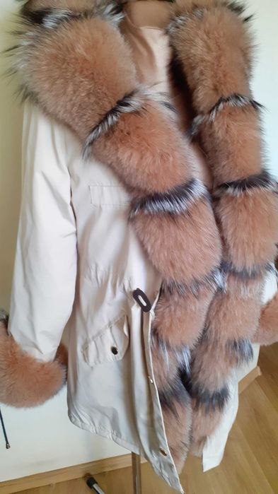 Kurtka parka z futrem lisa