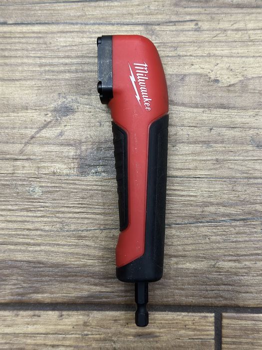 Udarowa nasadka kątowa 90° SHOCKWAVE / adapter Milwaukee