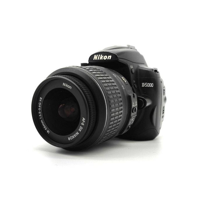Дзеркальний фотоапарат Nikon D5000 + kit об'єктив 18-55 ми