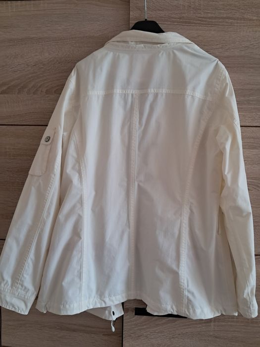 Kurtka damska jesienna.