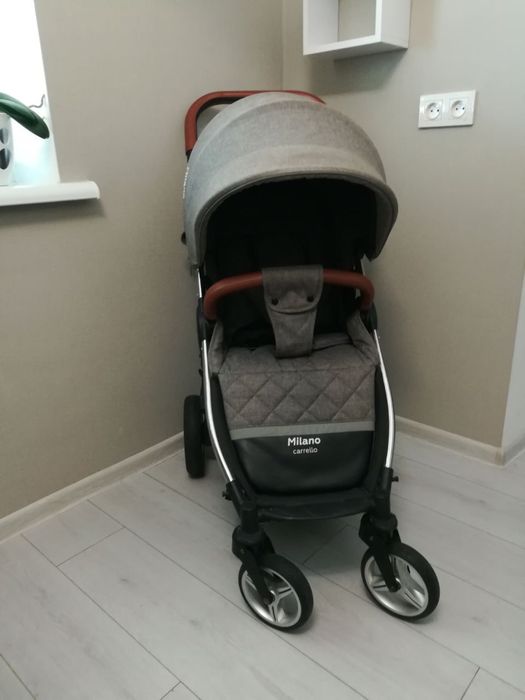 Коляска прогулянкова Carrello Milano.