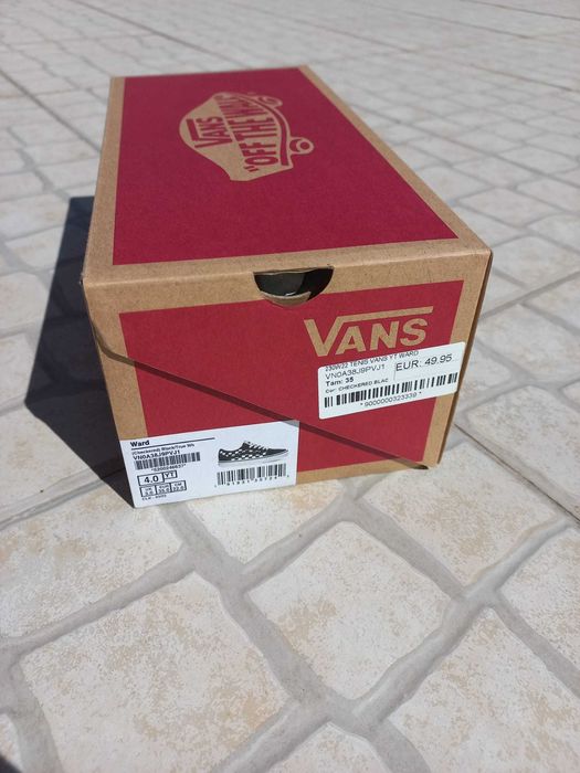 Tênis Vans checkered