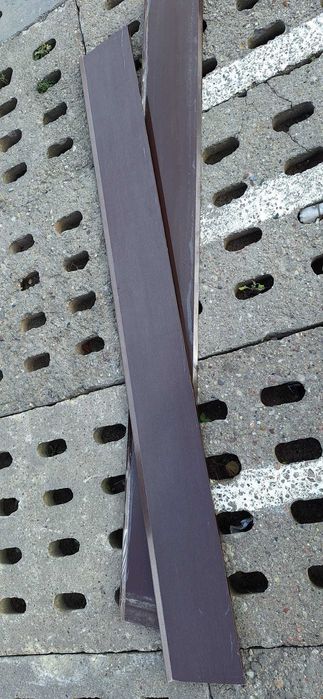 obróbki z blachy: wiatrownica, kalenica, pas nad rynnę