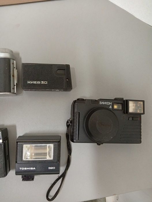 Aparaty fotograficzne lustrzanki Yashica, Zenit E, Zenit 11, Practica i inne