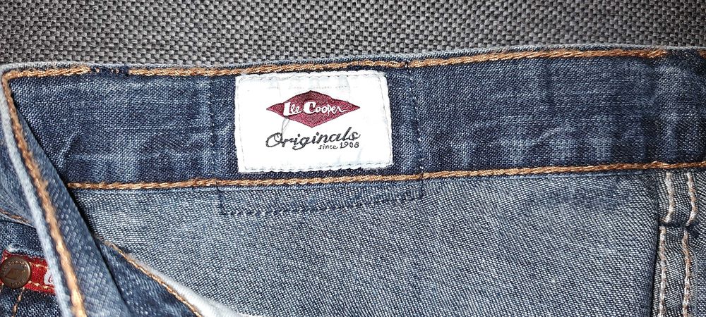 Spodnie jeans firmy Lee Cooper w rozmiarze 33/34