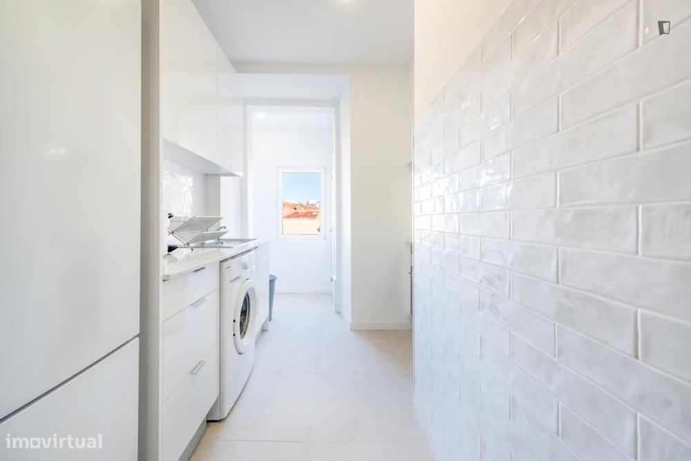 Quarto - localizado em Mouraria Lisbon