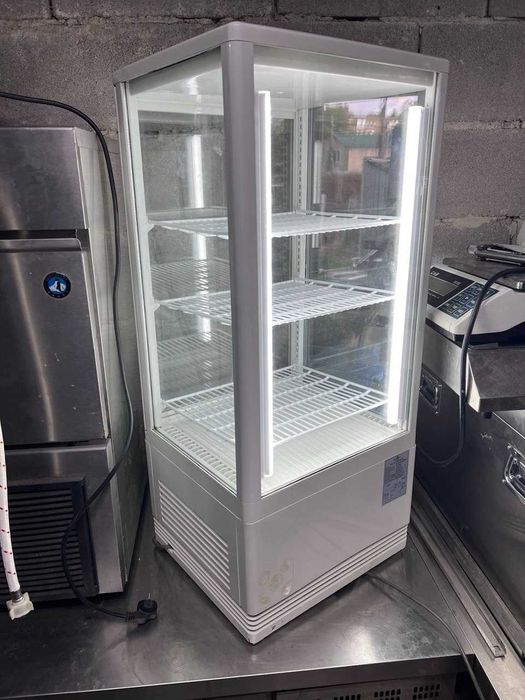 Холодильник бу для десертов бу для кафе ресторана