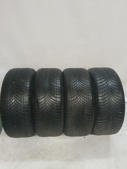 Wielosezon Goodyear 255/45R19 104W