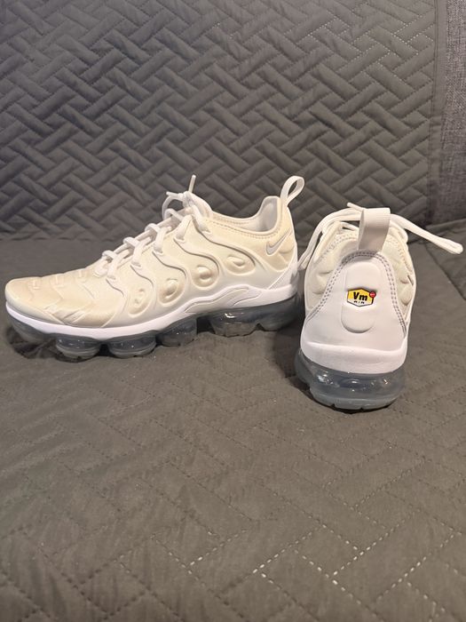 Vendo AIR VAPORMAX PLUS como novas