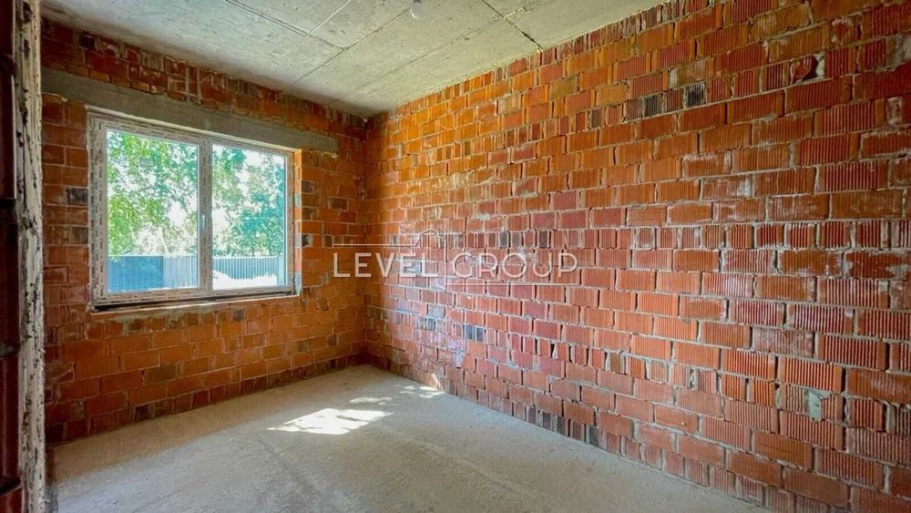 Продаж двоповерхового будинку в с. Іванковичі Київська область