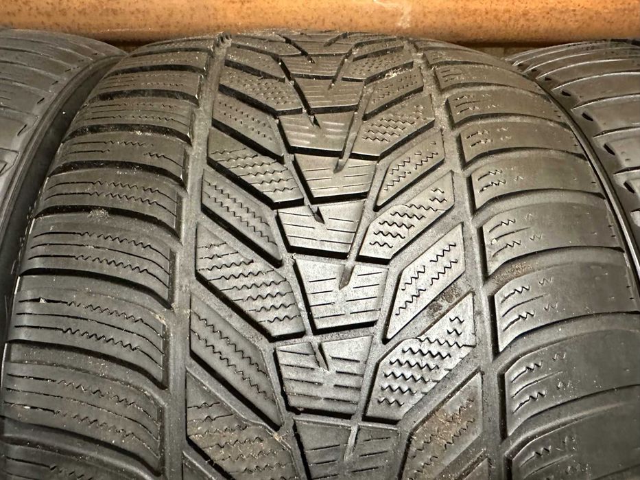 2X Opony Zimowe 295/30R21 102W HANKOOK Winter i*cept Evo3 2021 Rok 5mm